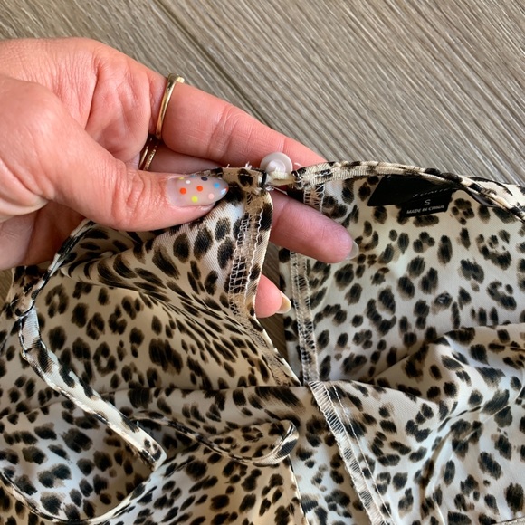 LEOPARD ROMPER - Picture 7 of 7